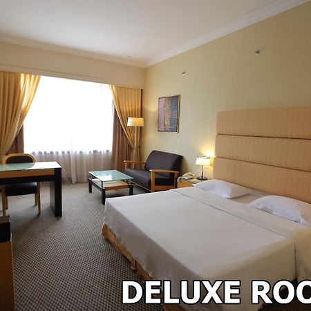 Dynasty Hotel Мири Экстерьер фото