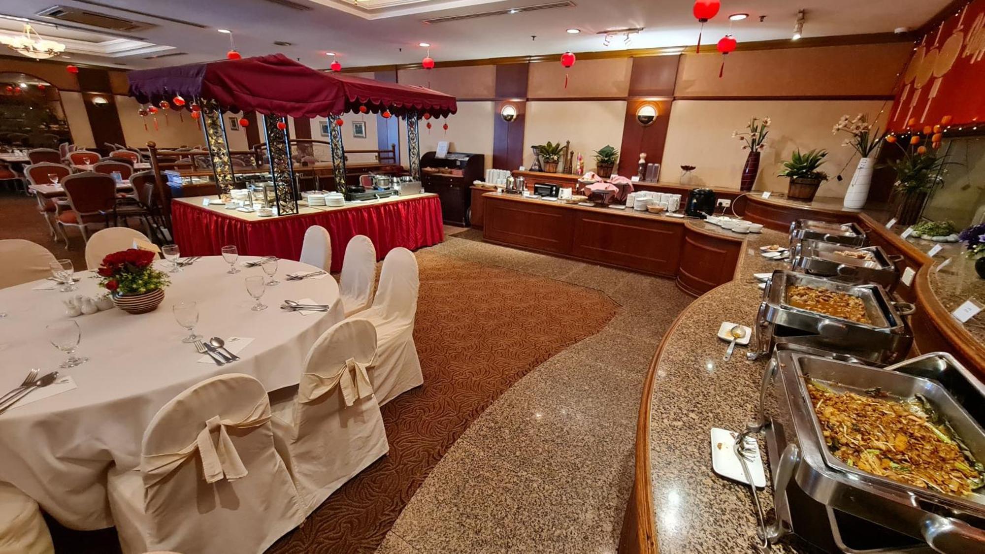 Dynasty Hotel Мири Экстерьер фото